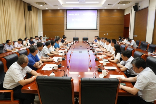 1.济南护理职业学院与槐荫区签署战略合作框架协议.jpg