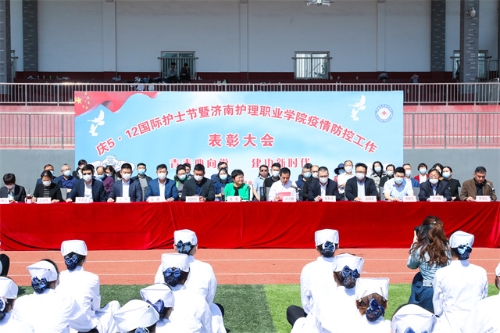 LAY_8472.jpg