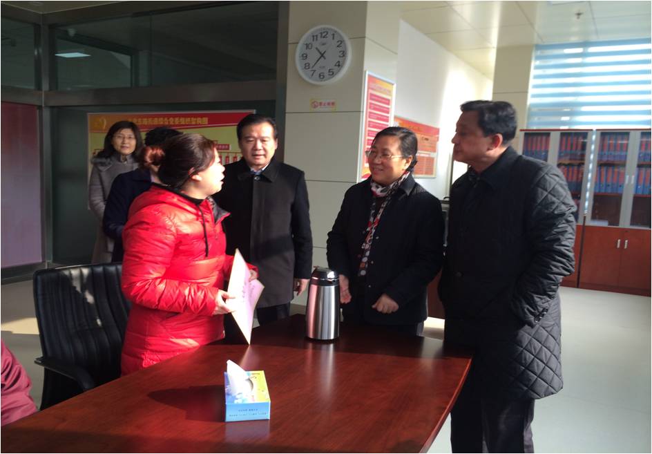 巩宪群副市长走访慰问计生特困家庭