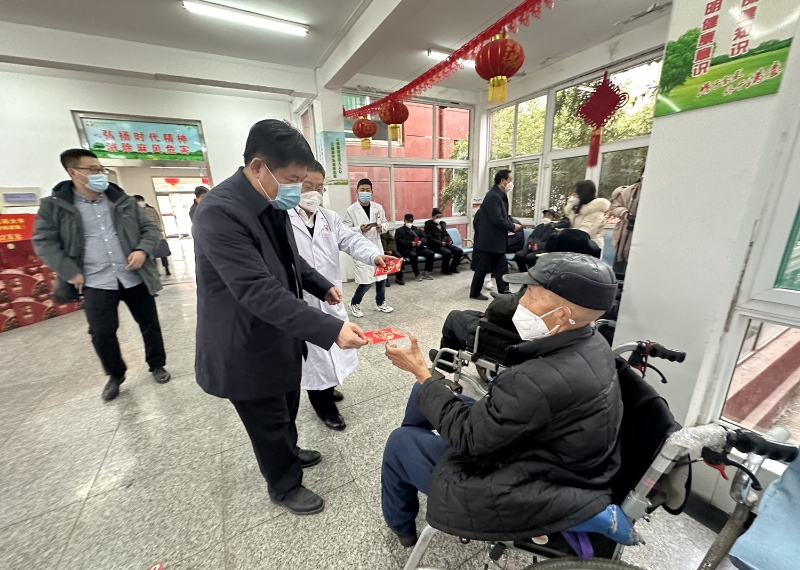 2中国麻风防治协会会长,山东第一医科大学附属皮肤病医院院长张福仁