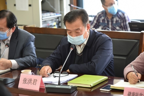 委党组成员,正处级领导干部张洪君主持会议